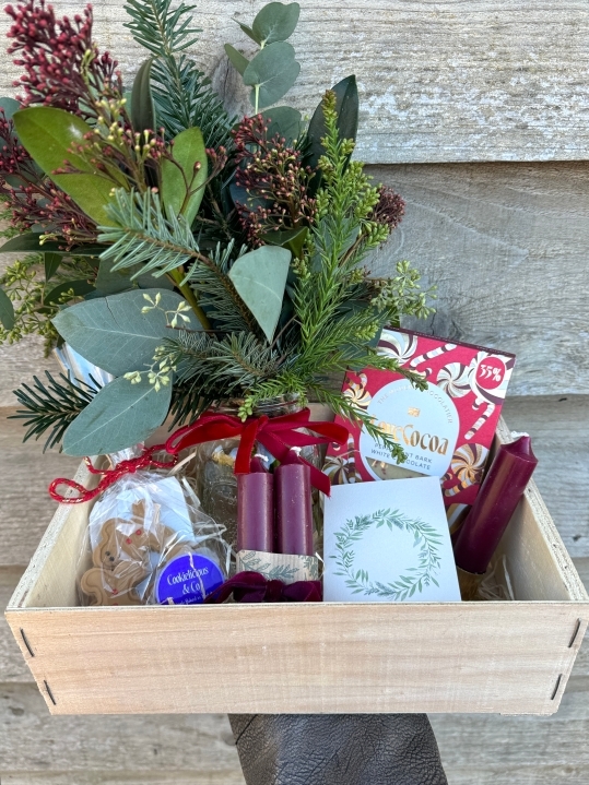 Festive Feels Gift Box